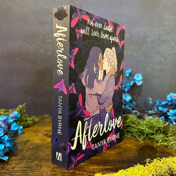 FairyLoot Exclusive Afterlife by Tanya Bryce - Picture 2 of 5